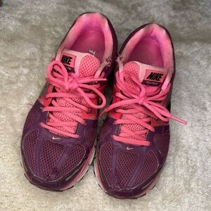 $5 ADD ON NIKE Women’s Pegasus Running Shoes in Hot Pink Size 7.5 FAIR